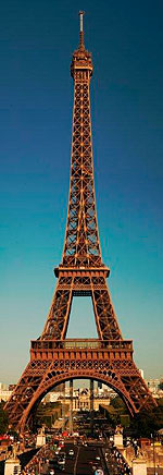 Eiffelturm-im-Abendlicht-Paris 150